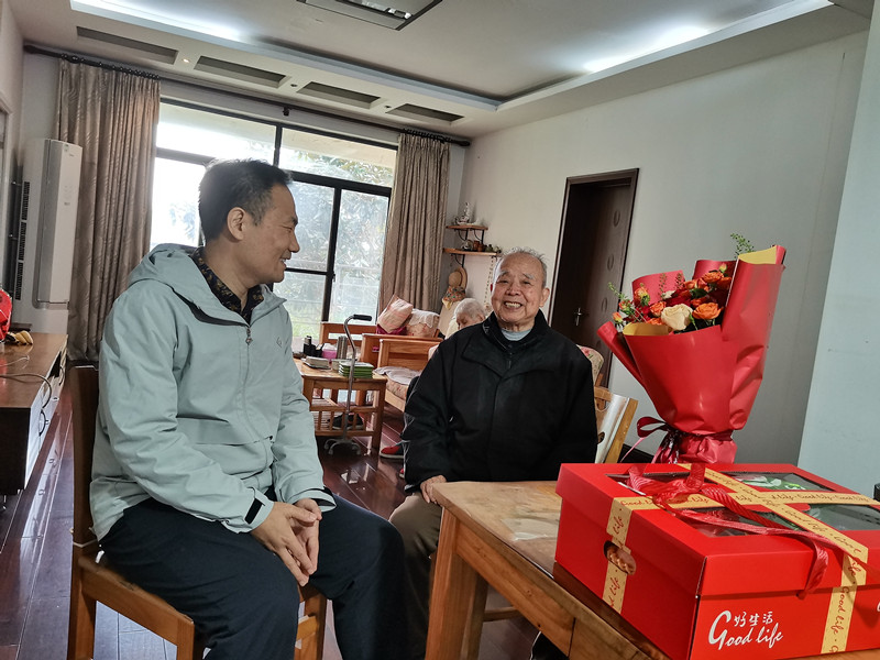 1761903325384293.jpg EC85AAEBBD77A1505AA0631610F8D6EF.jpg